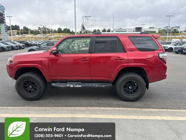 Used 2020 Toyota 4Runner SR5 Premium w/ Moonroof Package AWD/4WD image 4