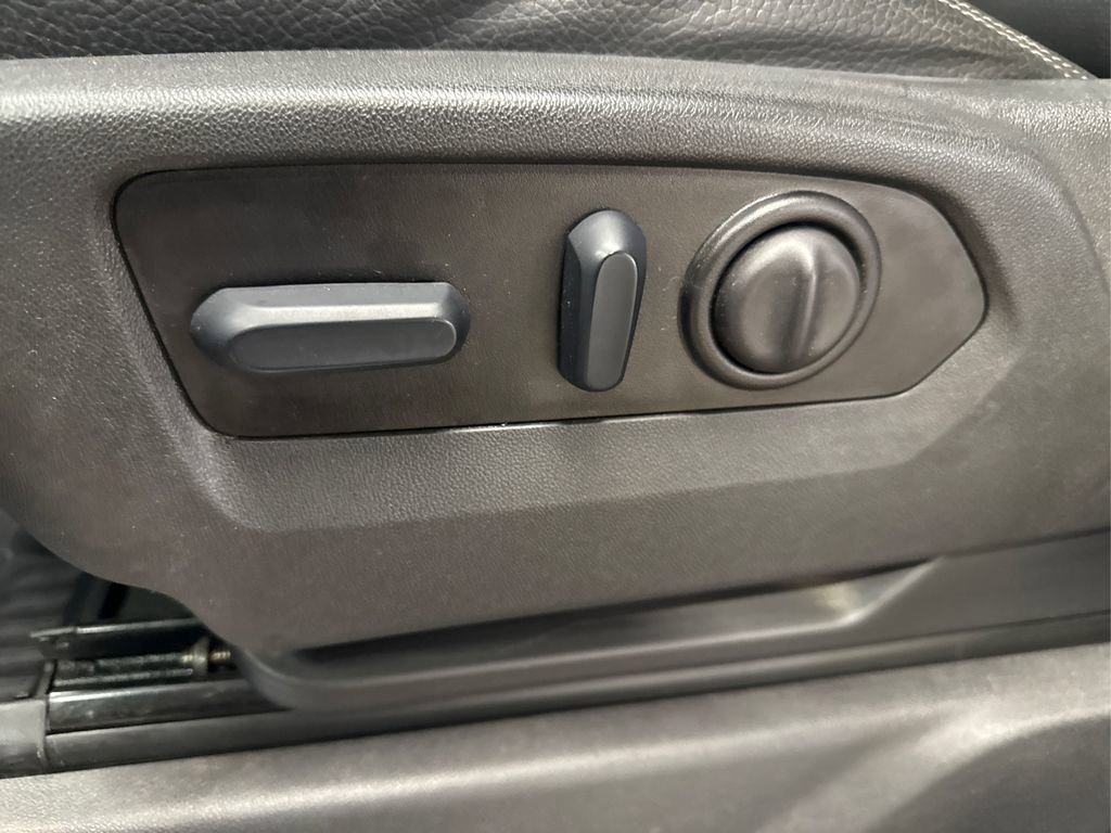 Used 2023 GMC Sierra 3500 Denali w/ Denali Ultimate Package image 42