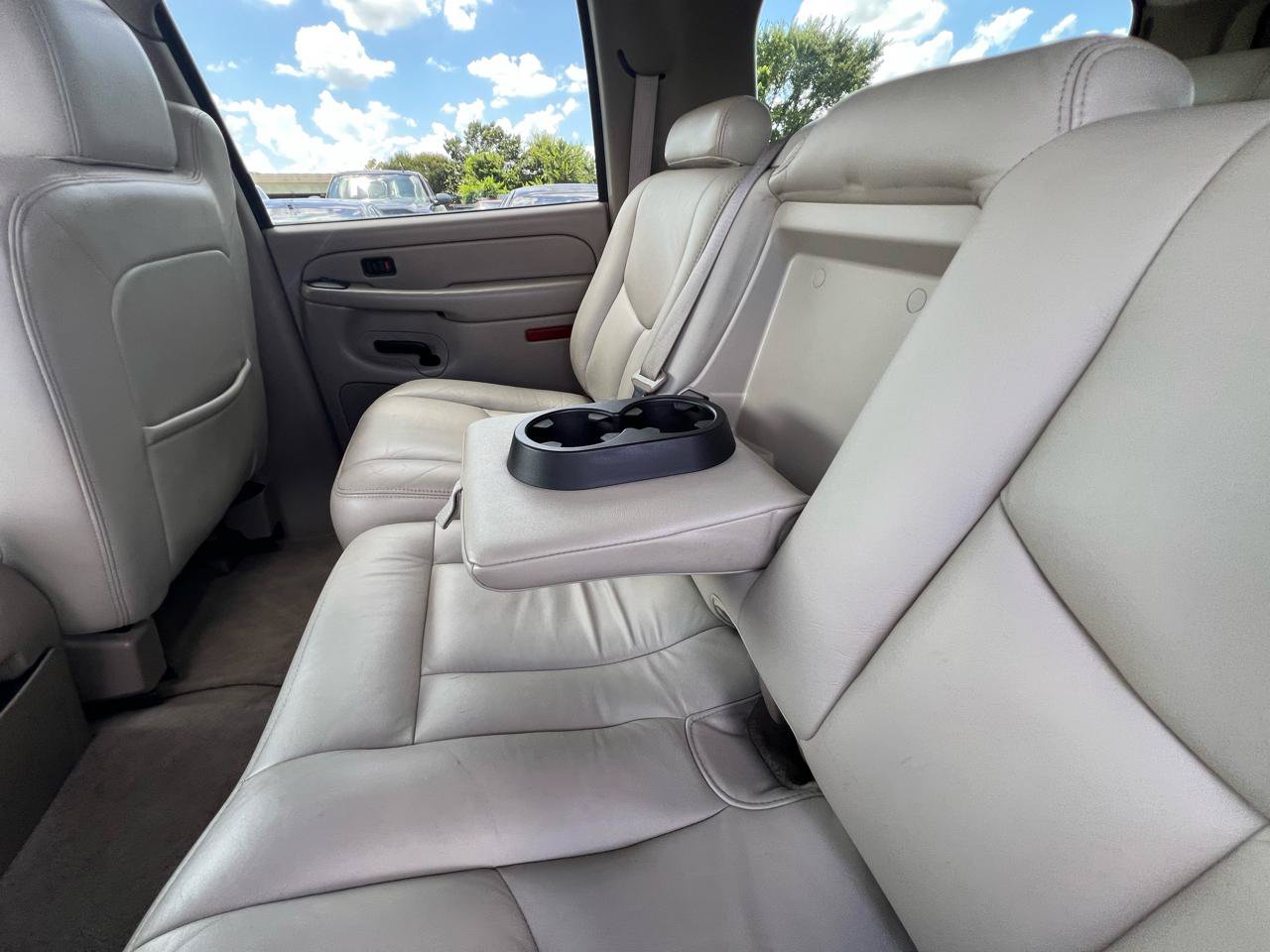 Used 2004 GMC Yukon XL SLT w/ Preferred Equipment Group RWD image 26