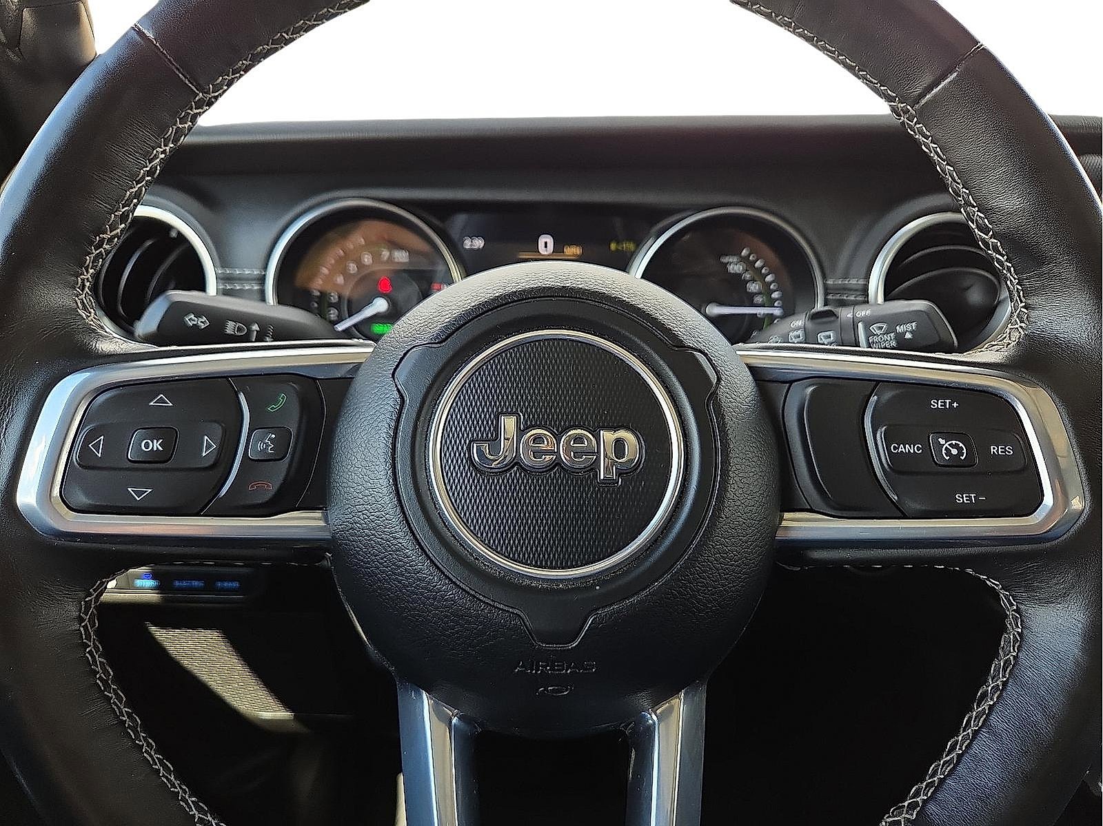 Used 2022 Jeep Wrangler Unlimited Sahara w/ Cold Weather Group image 24