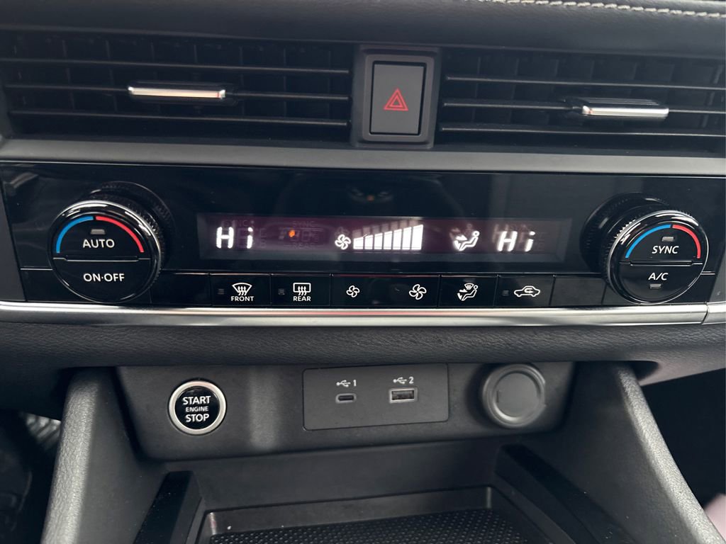 Used 2023 Nissan Rogue SV AWD/4WD image 30