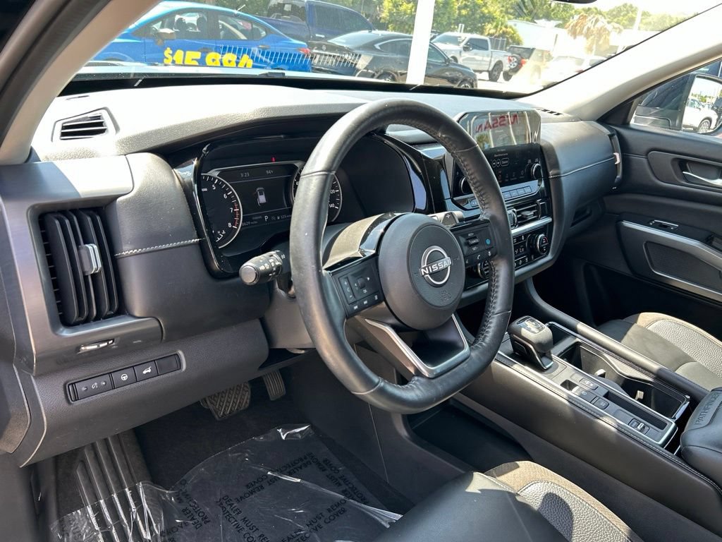 Certified 2022 Nissan Pathfinder SL w/ SL Black Package FWD image 24