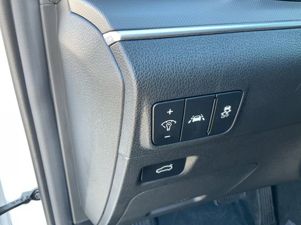 Used 2024 Kia K5 GT-Line image 11