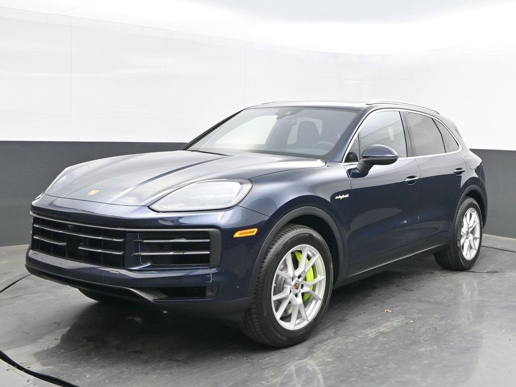 New 2025 Porsche Cayenne E-Hybrid image 1