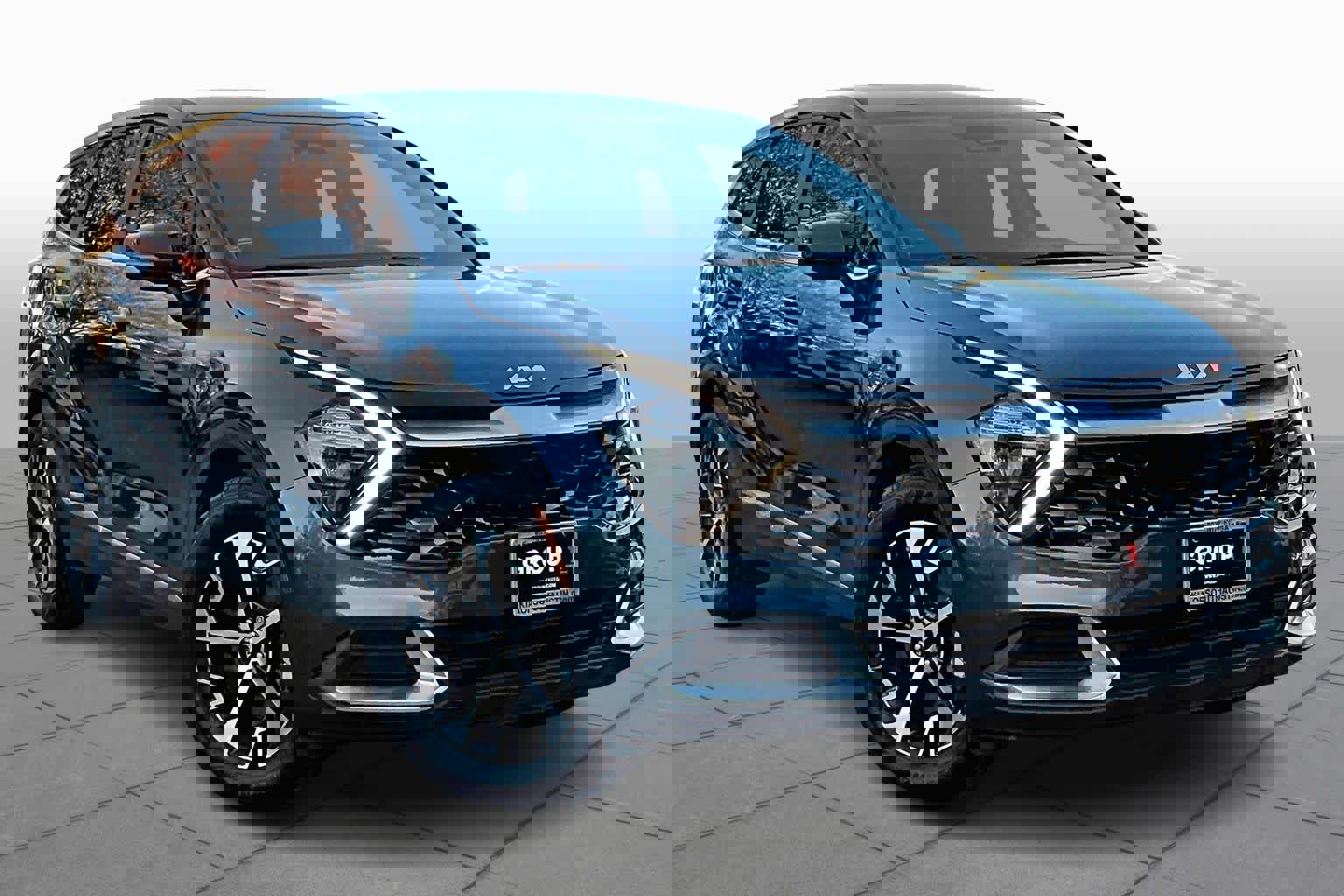 Certified 2023 Kia Sportage EX image 2