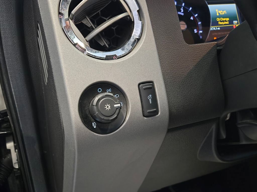 Used 2016 Ford F250 Lariat w/ Lariat Ultimate Package image 10