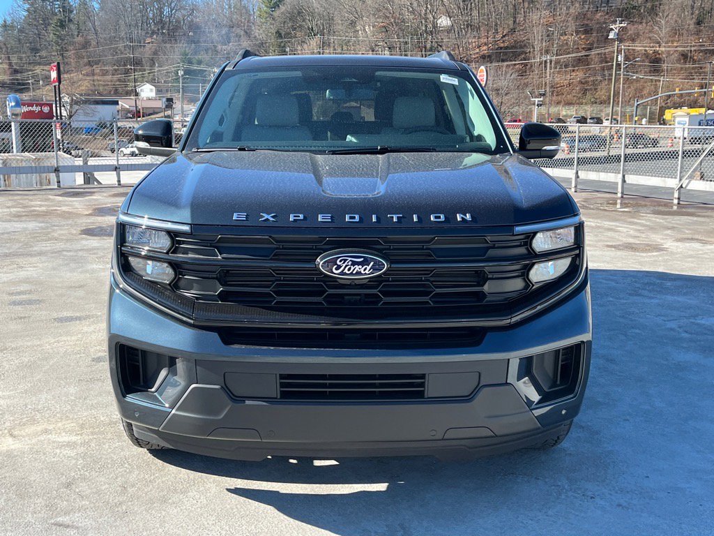 New 2025 Ford Expedition Max Active image 5