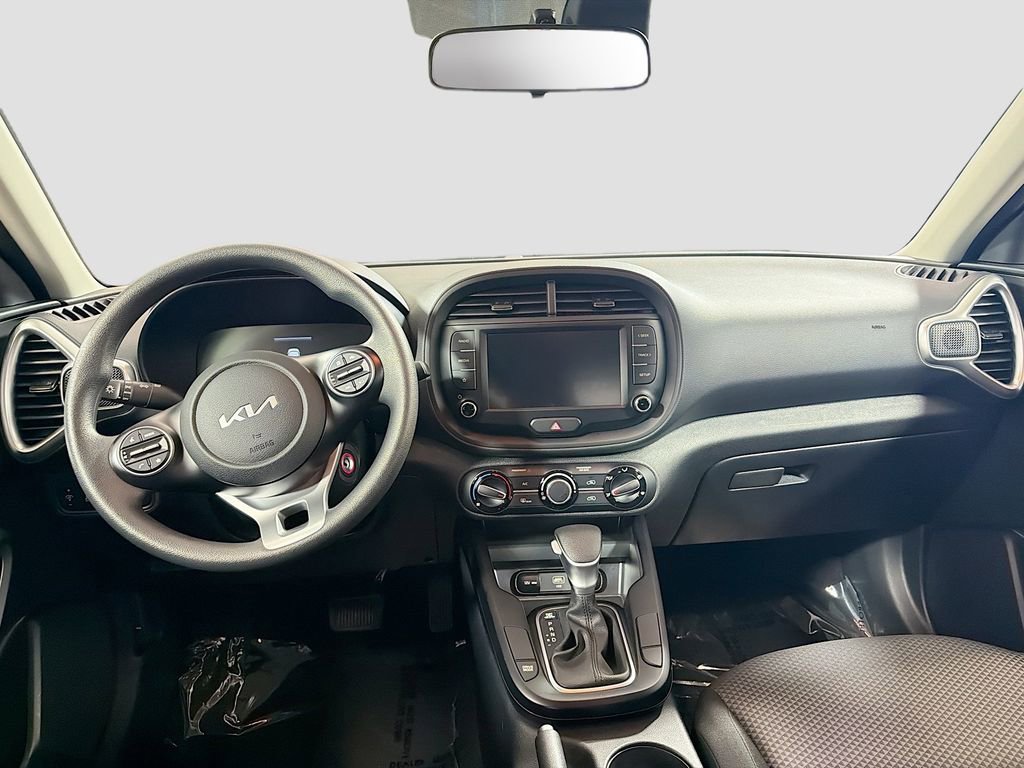 Used 2023 Kia Soul FWD image 22