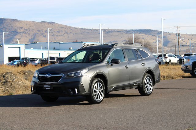 Used 2022 Subaru Outback Premium image 8