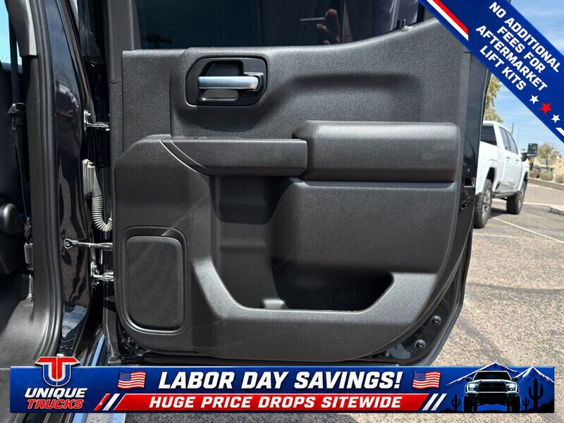 Used 2021 GMC Sierra 1500 4x4 Crew Cab w/ Sierra Value Package image 23