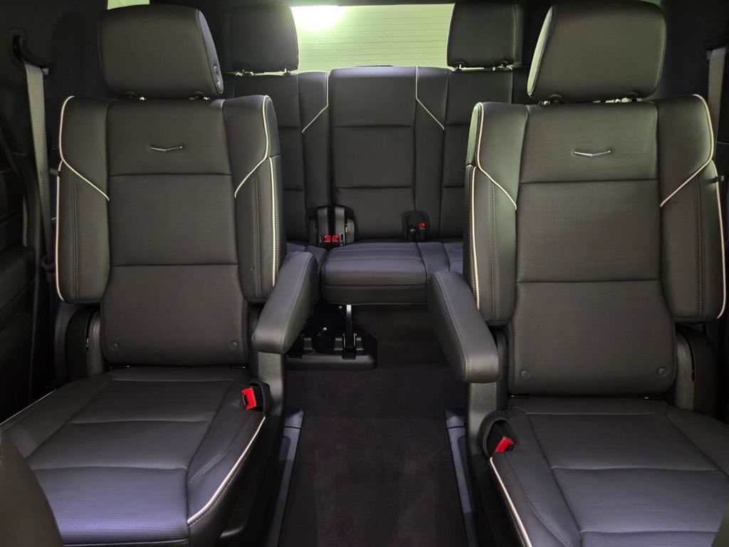 Used 2024 Cadillac Escalade Sport w/ LPO, ONYX Package AWD/4WD image 22