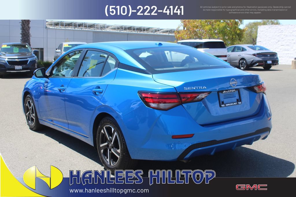 Used 2024 Nissan Sentra SV FWD image 9