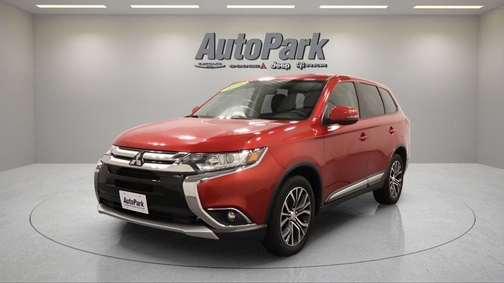Used 2016 Mitsubishi Outlander SE AWD/4WD image 4