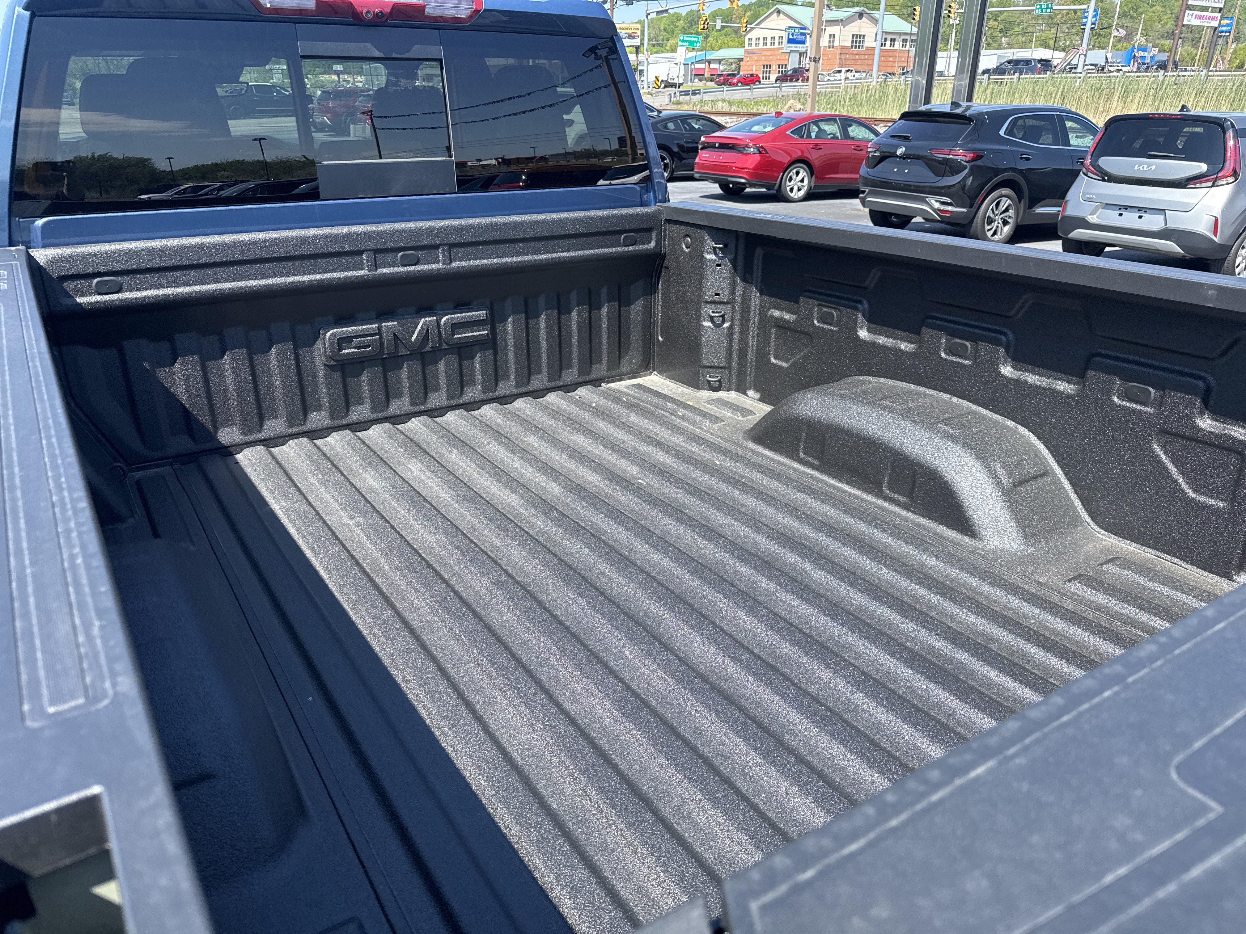 New 2026 GMC Sierra 2500 Denali w/ Denali Reserve Package AWD/4WD image 5