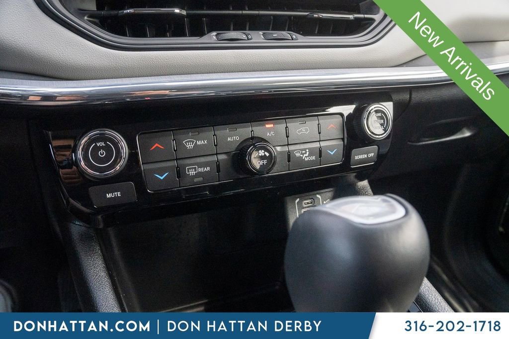 Used 2022 Jeep Compass Limited image 9