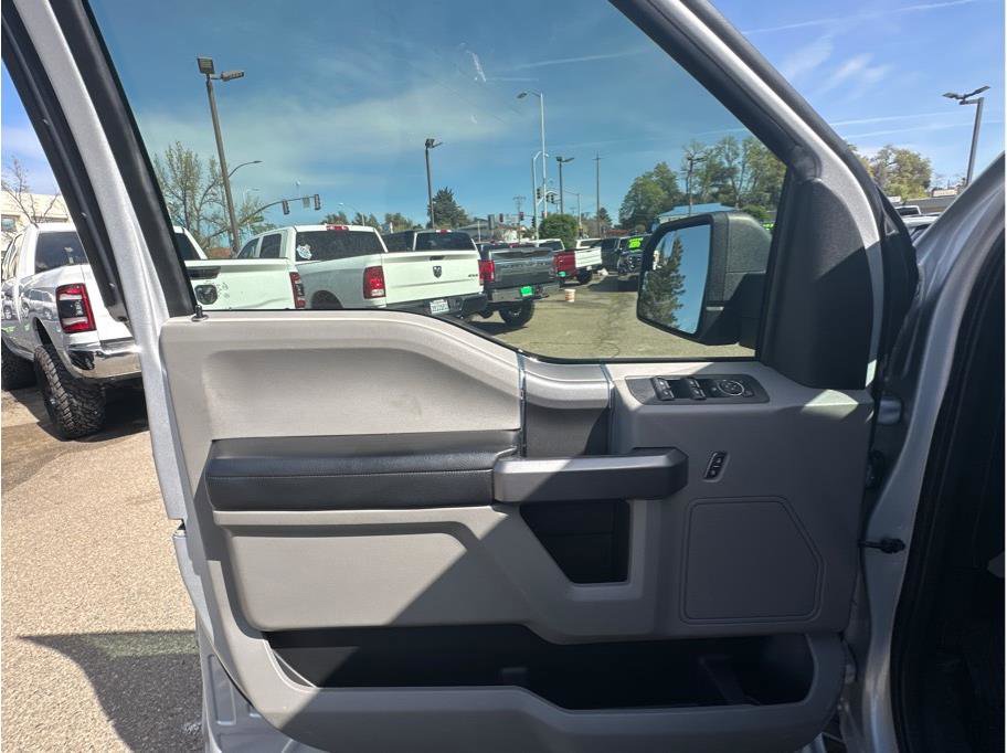 Used 2019 Ford F150 XLT w/ Equipment Group 302A Luxury image 15