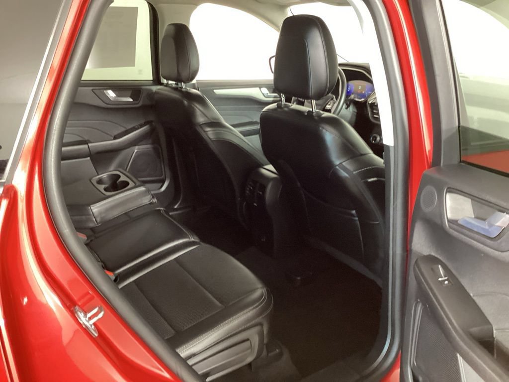 Used 2022 Ford Escape SEL w/ Technology Package AWD/4WD image 34
