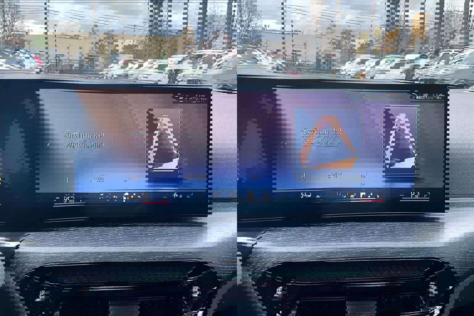 Used 2025 BMW 330i Sedan w/ Premium Package image 18