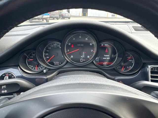 Used 2015 Porsche Panamera image 39