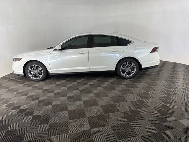 Used 2024 Honda Accord EX image 9