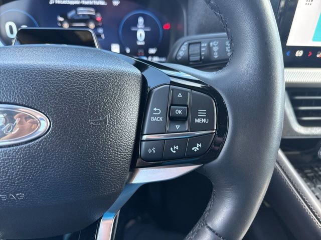 Used 2025 Ford Explorer Platinum w/ LUX Leather Package AWD/4WD image 29