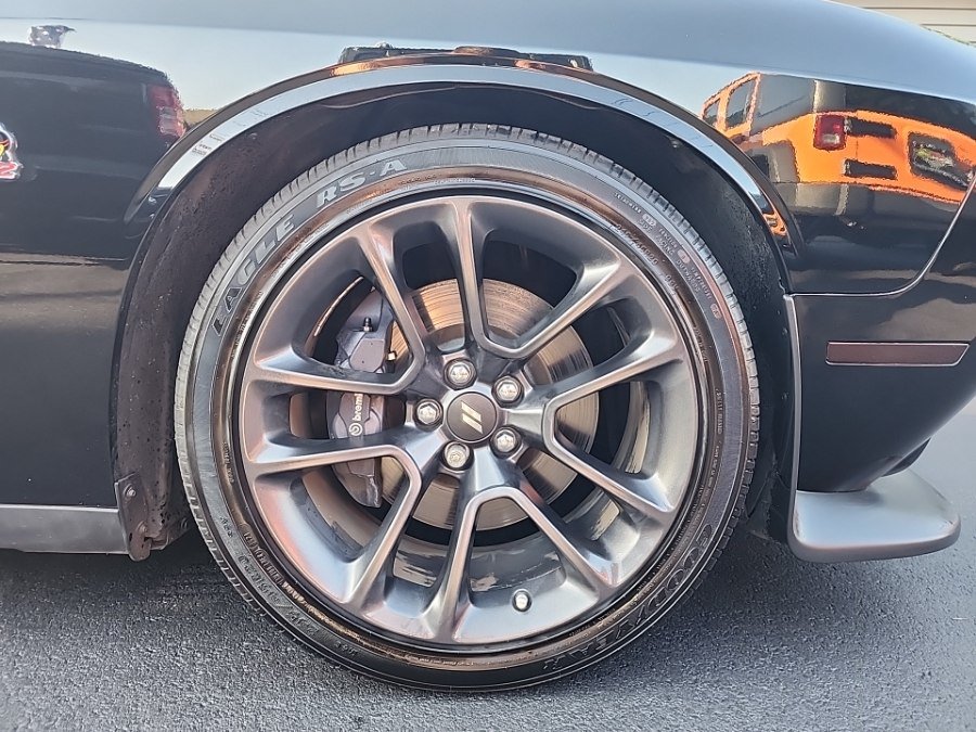 Used 2021 Dodge Challenger R/T Scat Pack RWD image 18