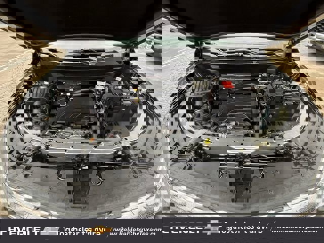 Used 2025 Chevrolet Equinox LT FWD image 33