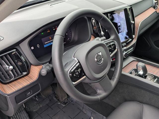 Certified 2023 Volvo XC60 B5 Plus w/ Protection Package Premier AWD/4WD image 16