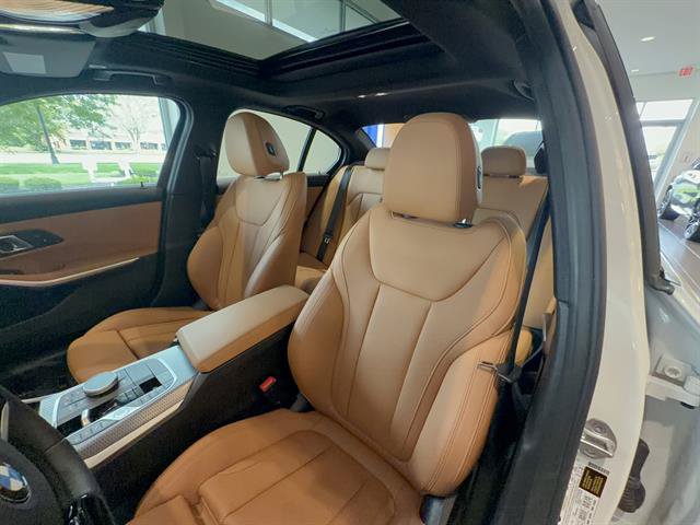 New 2025 BMW 330i xDrive Sedan w/ Premium Package AWD/4WD image 31