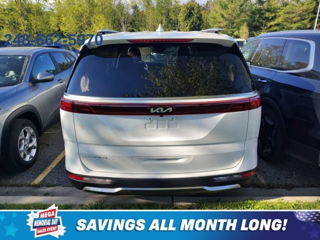Used 2024 Kia Carnival SX FWD image 3