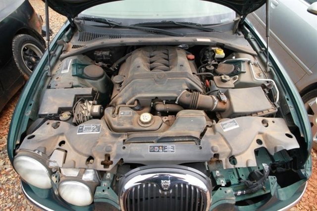 Used 2003 Jaguar S-TYPE 4.2 image 12