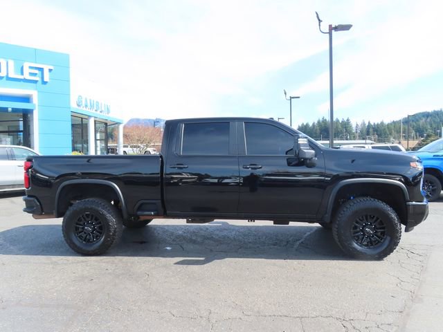 Used 2024 Chevrolet Silverado 2500 ZR2 w/ Technology Package image 10