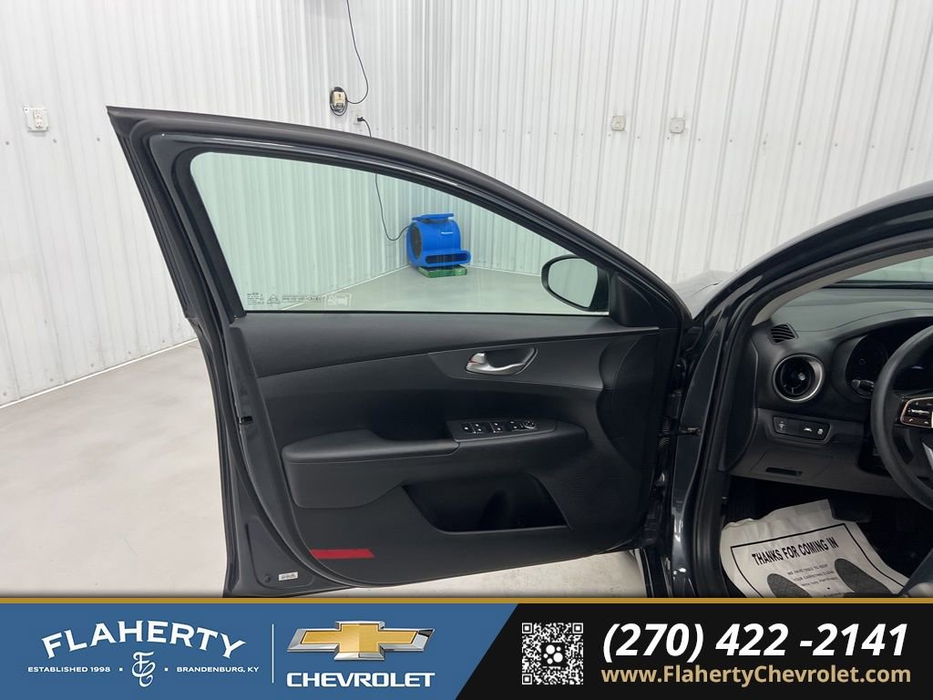 Used 2019 Kia Forte LXS image 8