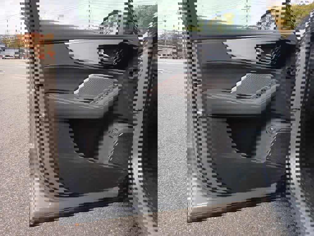 Used 2023 Acura MDX SH-AWD image 34