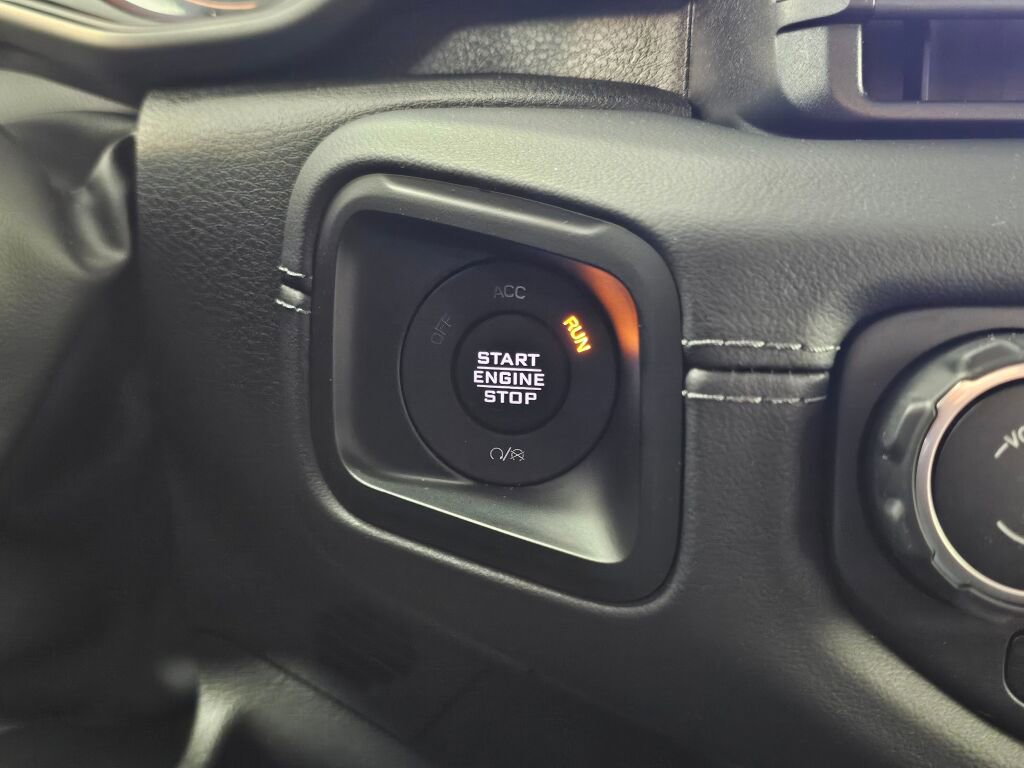 Used 2025 Jeep Gladiator Rubicon w/ Safety Group image 29