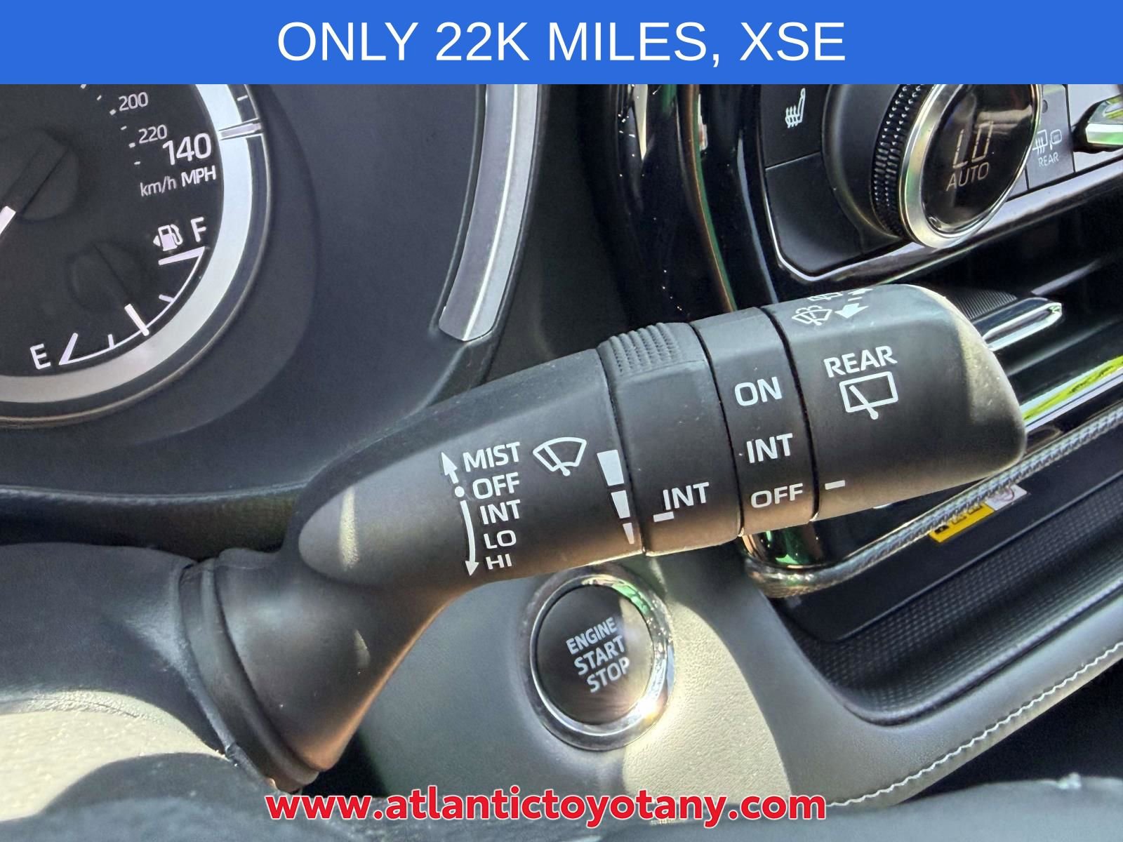 Used 2023 Toyota Highlander XSE AWD/4WD image 30