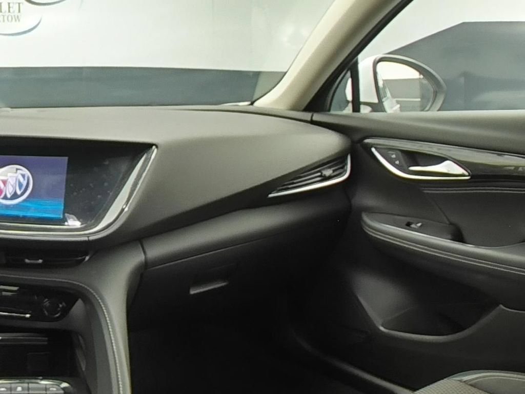 Certified 2023 Buick Envision Preferred FWD image 18