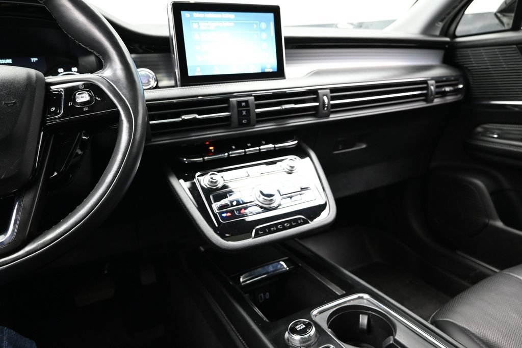 Used 2022 Lincoln Corsair AWD w/ Premium Package image 43