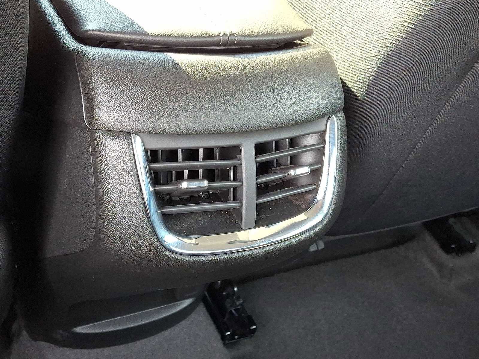 Used 2024 Chevrolet Malibu LT image 26