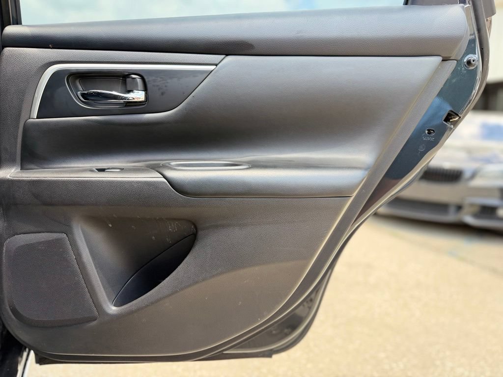 Used 2016 Nissan Altima 2.5 SV w/ Convenience Package FWD image 21