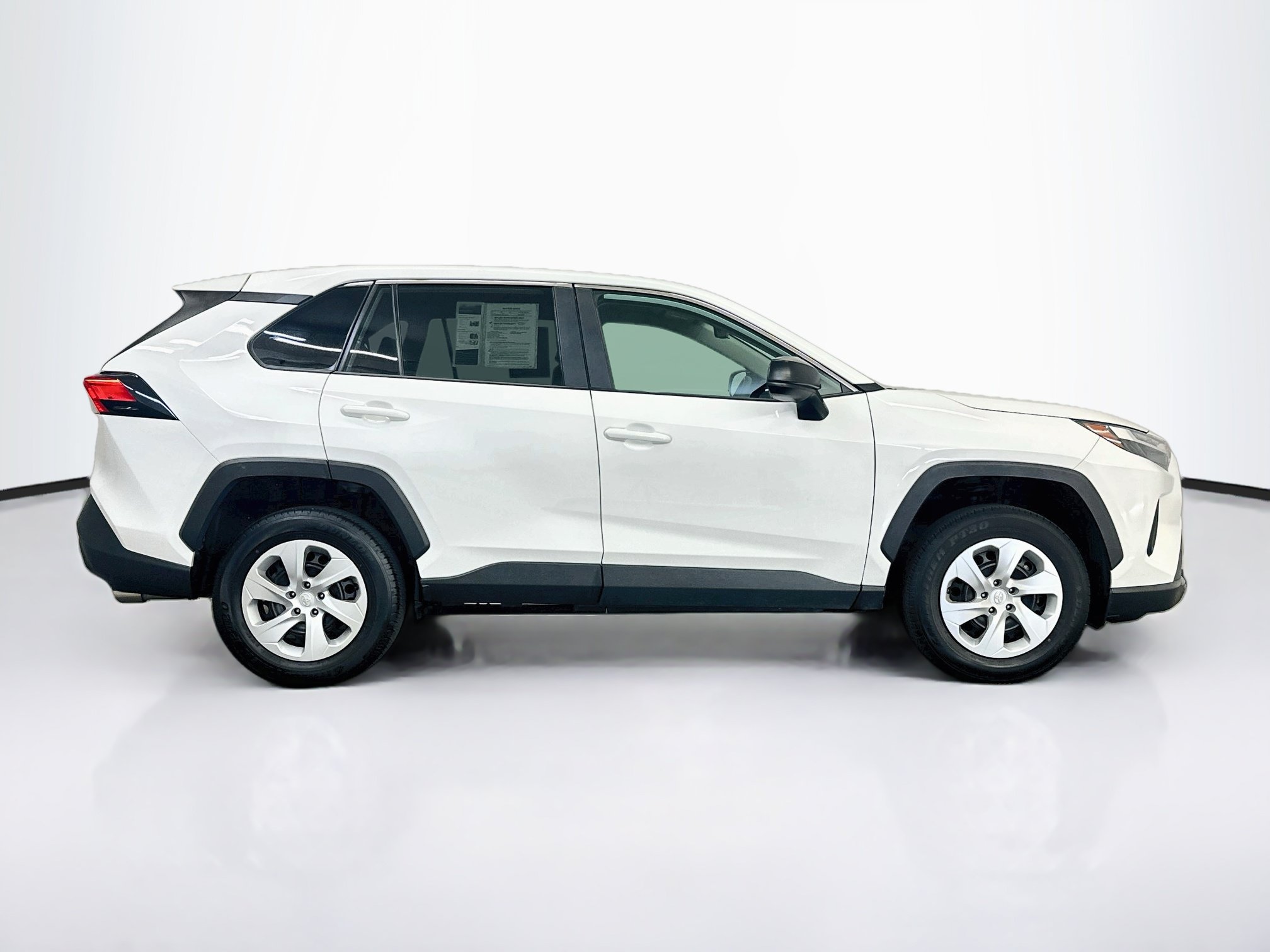 Used 2025 Toyota RAV4 LE AWD/4WD image 10
