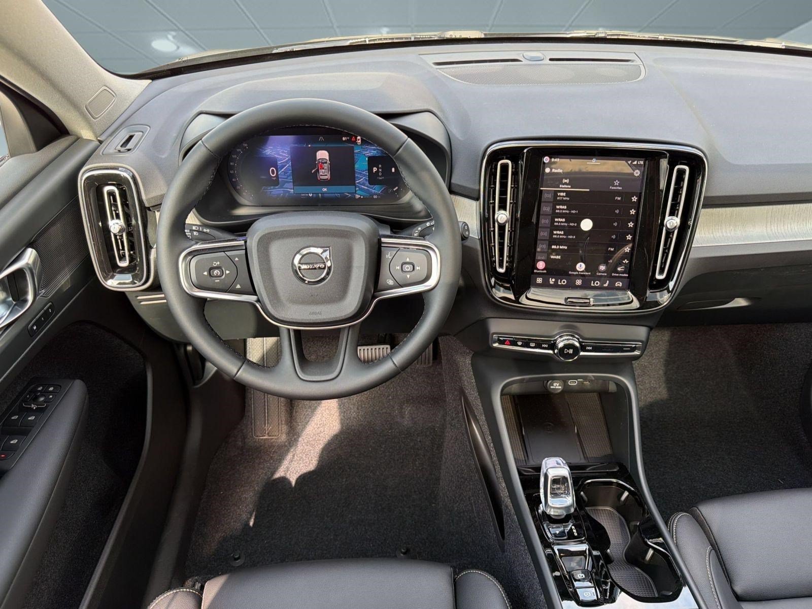 New 2026 Volvo XC40 B4 Plus w/ Protection Package Premier FWD image 29