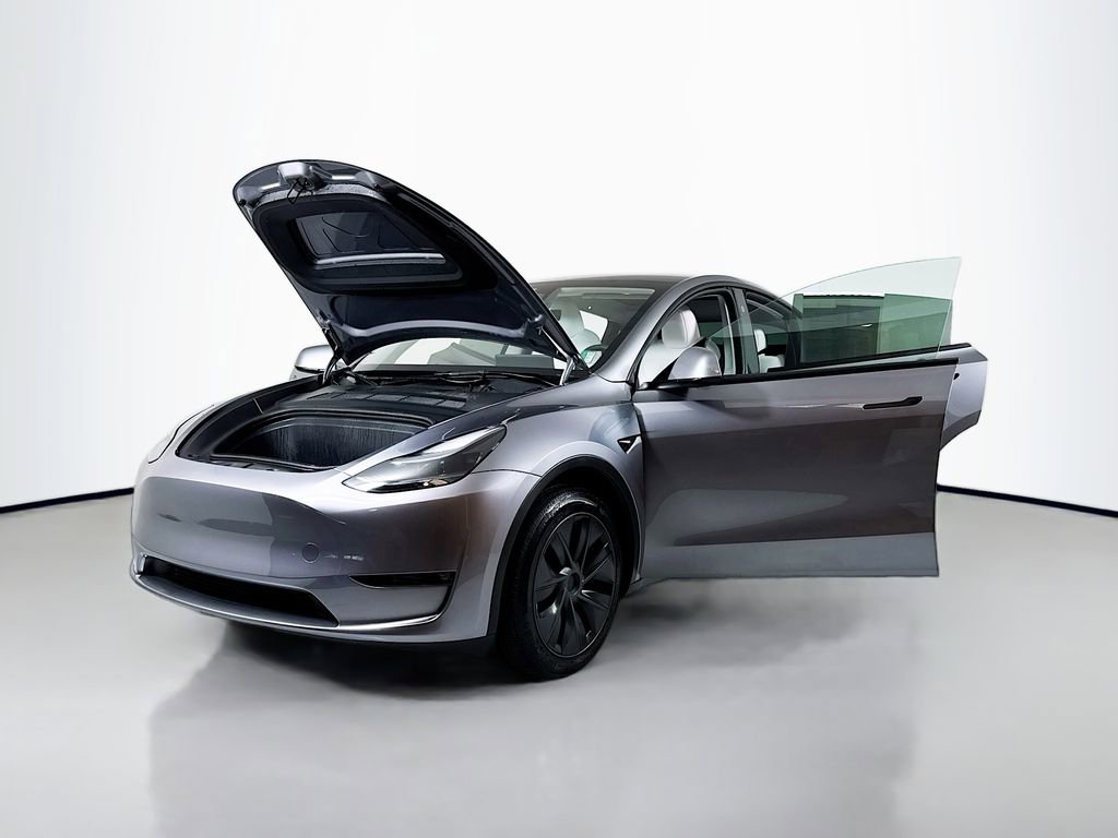 Used 2024 Tesla Model Y Long Range image 30