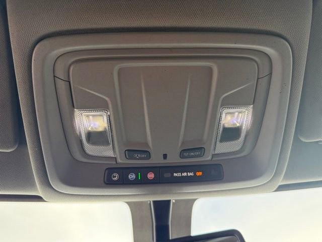 Used 2022 Chevrolet Silverado 2500 Custom w/ Custom Value Package AWD/4WD image 37