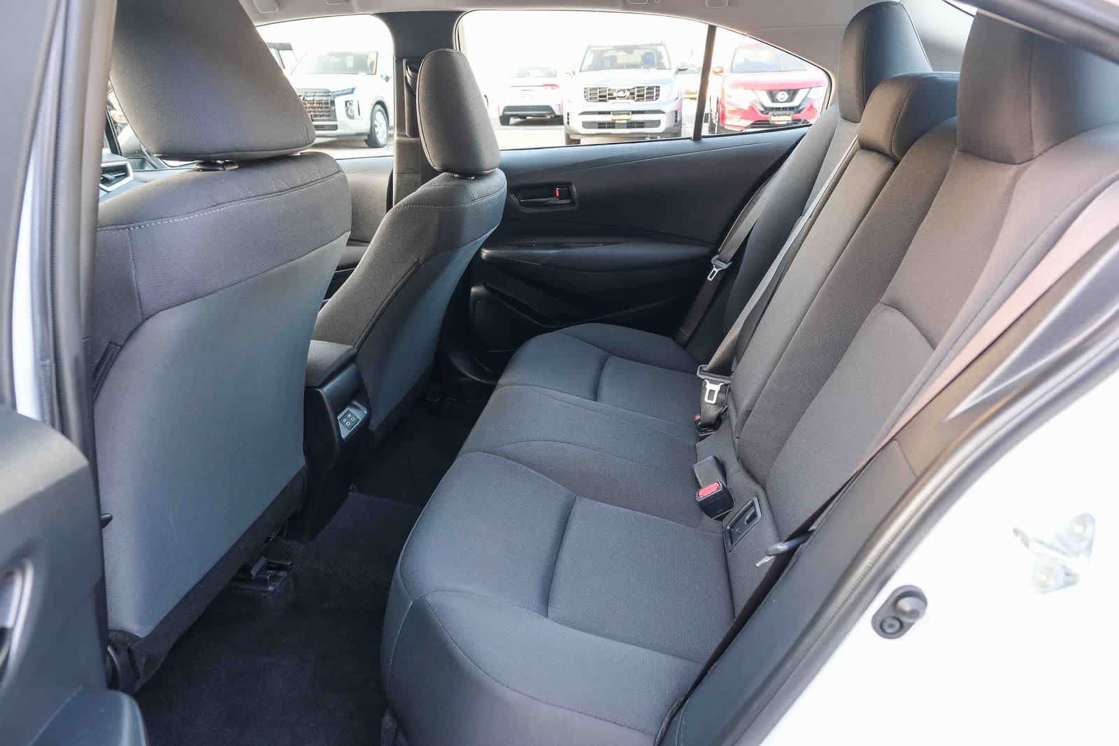 Used 2024 Toyota Corolla LE FWD image 19