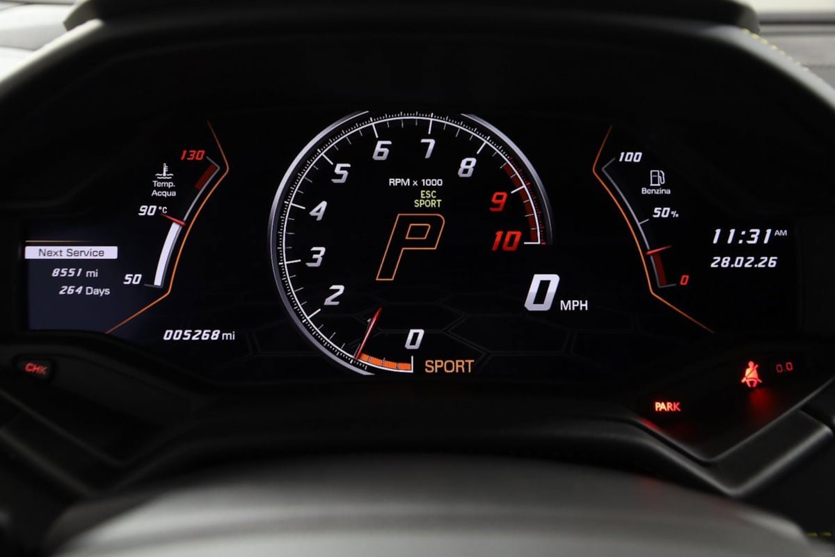 Used 2022 Lamborghini Huracan EVO image 23