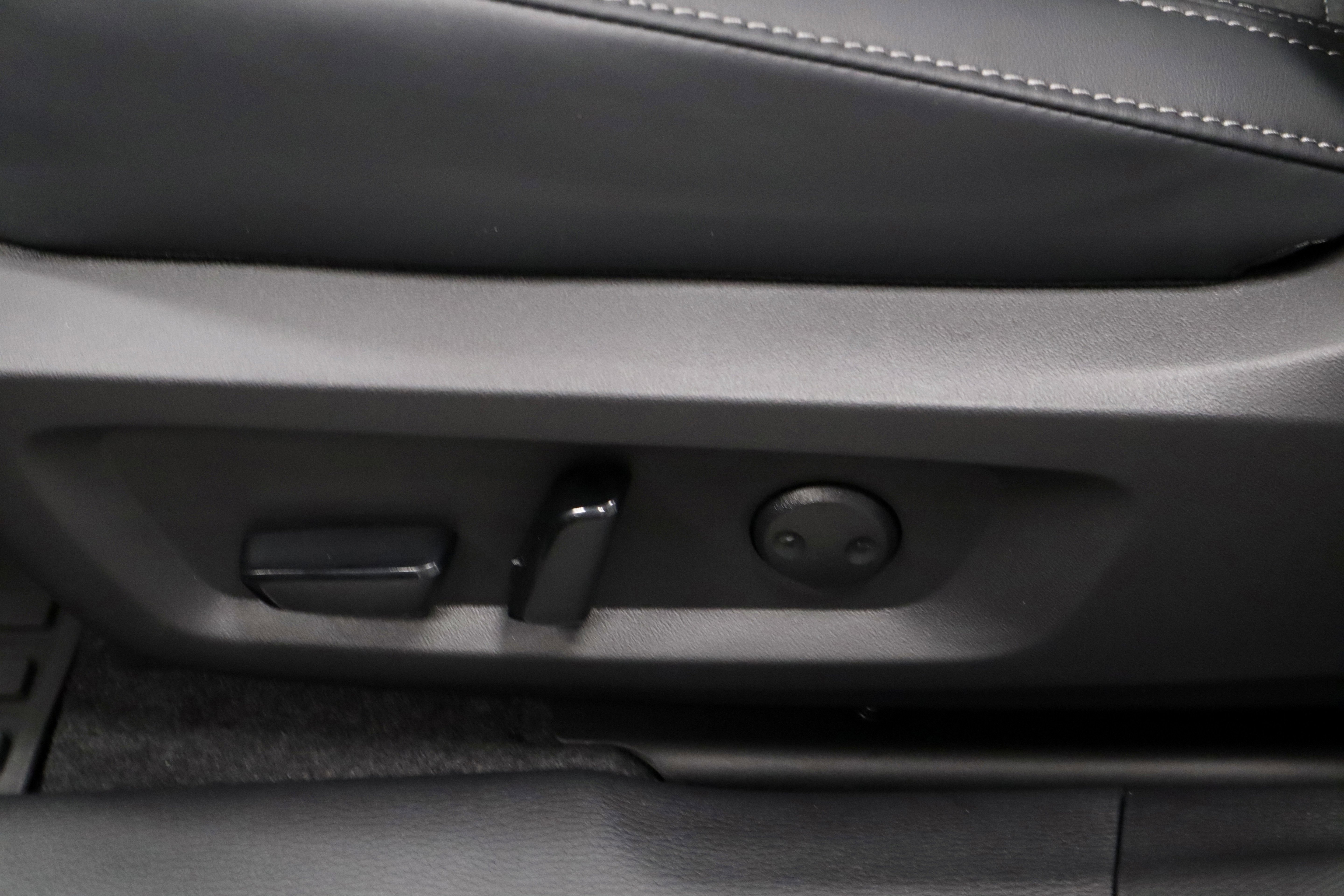 New 2026 Mitsubishi Outlander SE image 17