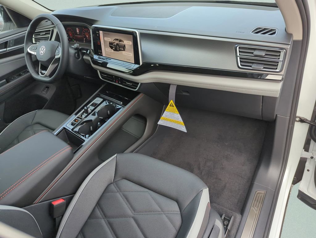 New 2026 Volkswagen Atlas Peak Edition image 17