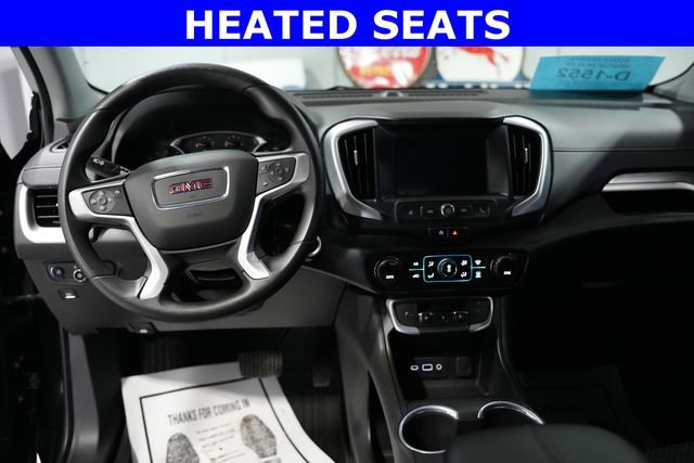 Used 2022 GMC Terrain SLE w/ Driver Convenience Package image 2