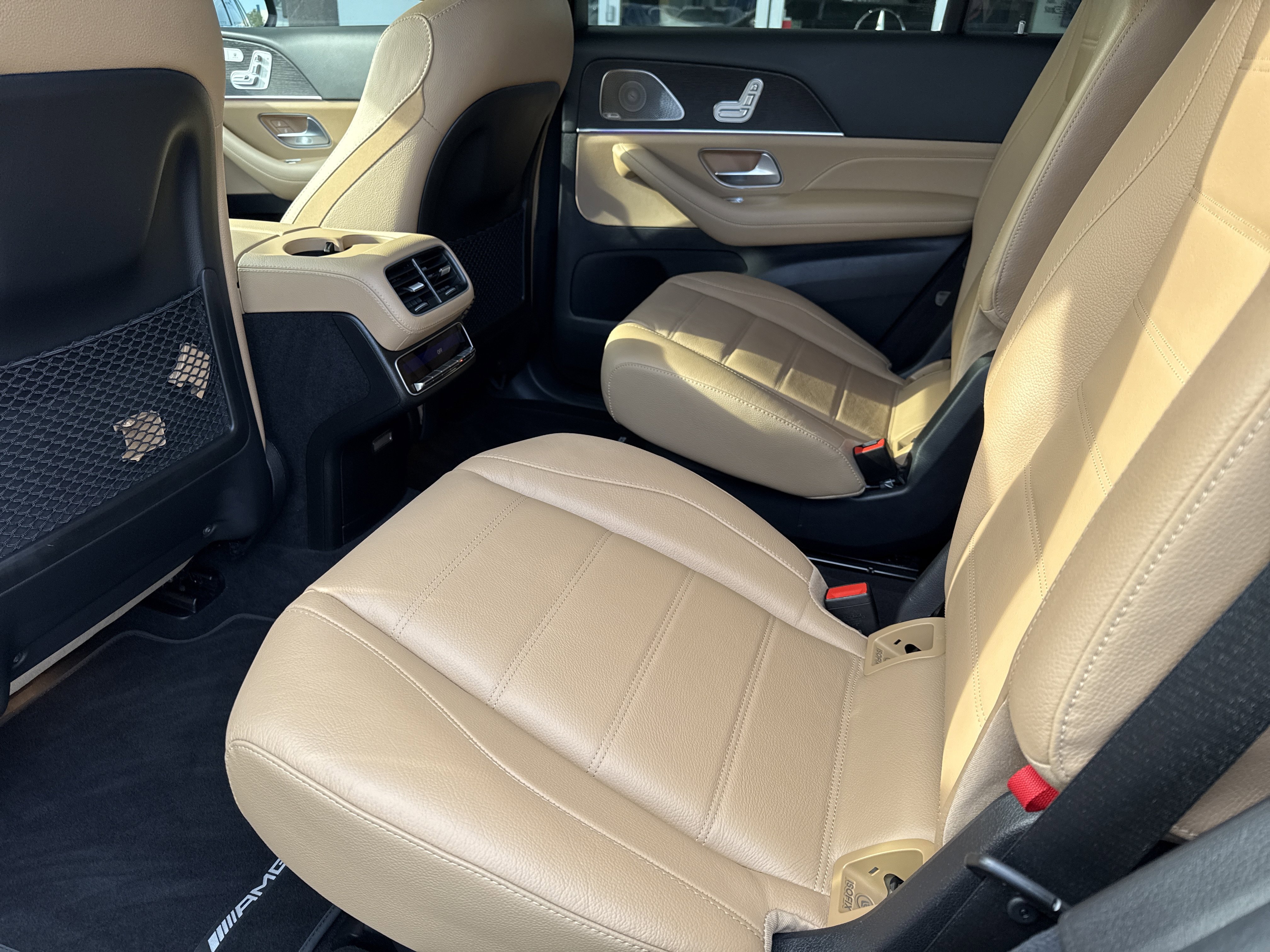 Used 2024 Mercedes-Benz GLS 450 4MATIC image 12